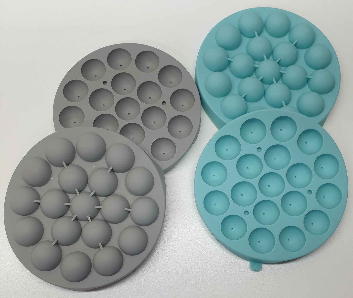 Muiltifunctional Creative Ice Grid With Lid  6822
