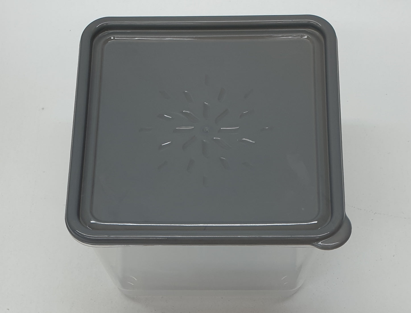 Square Contour Houseware Container 1.3L 5590