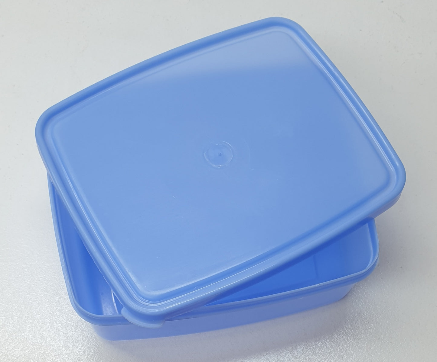 Plain Lunch Boxes - 15.5x13x5.5cm
