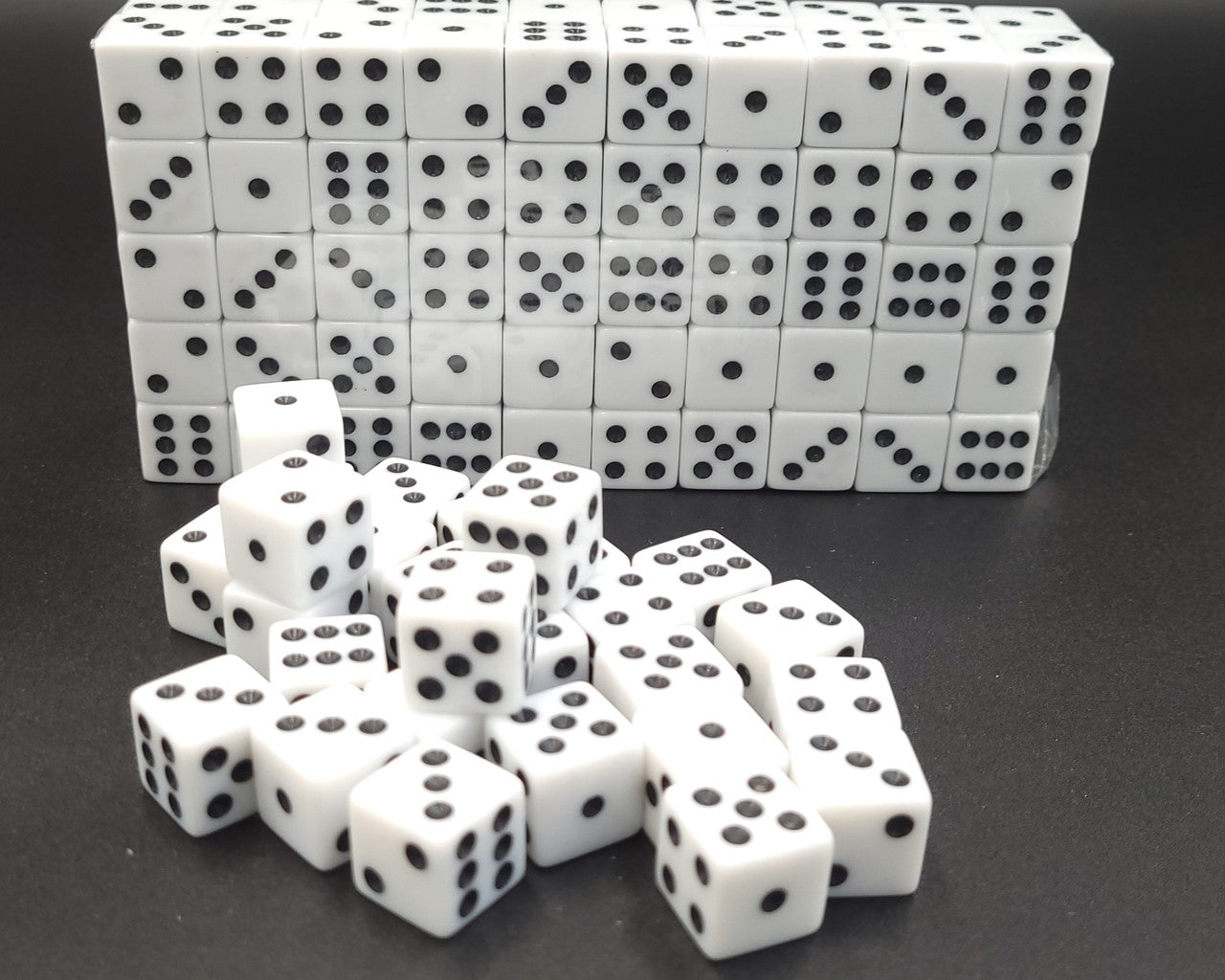 2pc Dice Dots 066/035