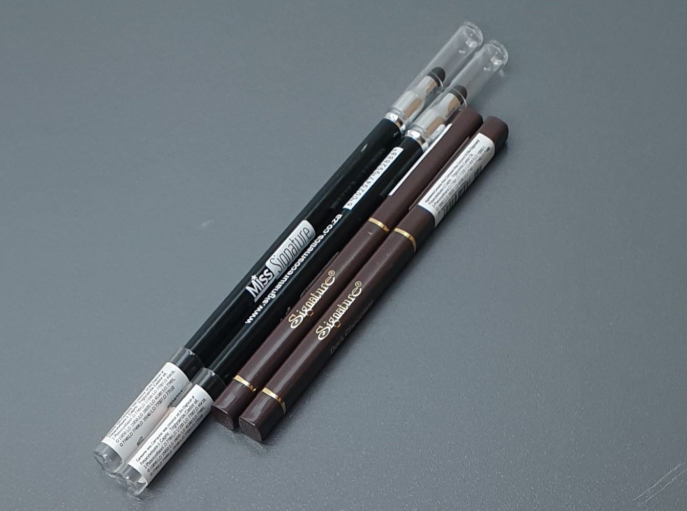 4pc Signature Eye Pencil 2688 / 6317 Expiry 08/25