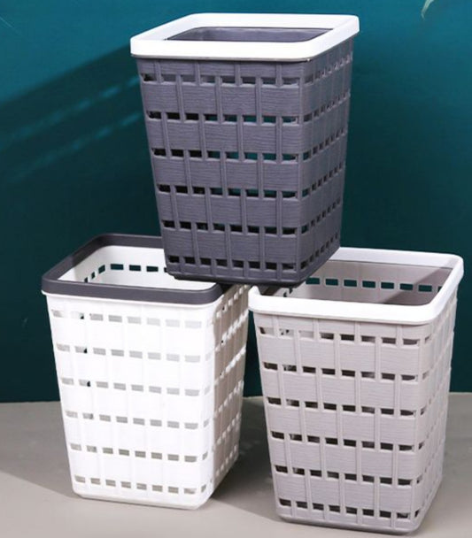 Square Plastic Office Organizer 12x9cm 2803
