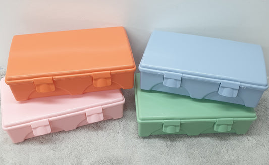Hinged Lunch Box 21x13x6cm 9442