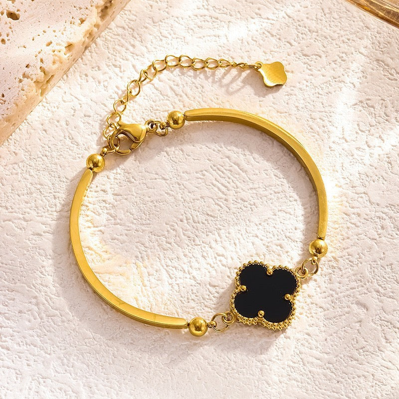 Gold Clover Bracelet PSZ002