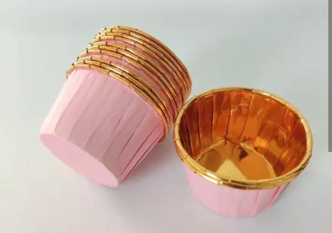 Gold Trimmed Cup-Cake 12 Cups Medium 35961-10