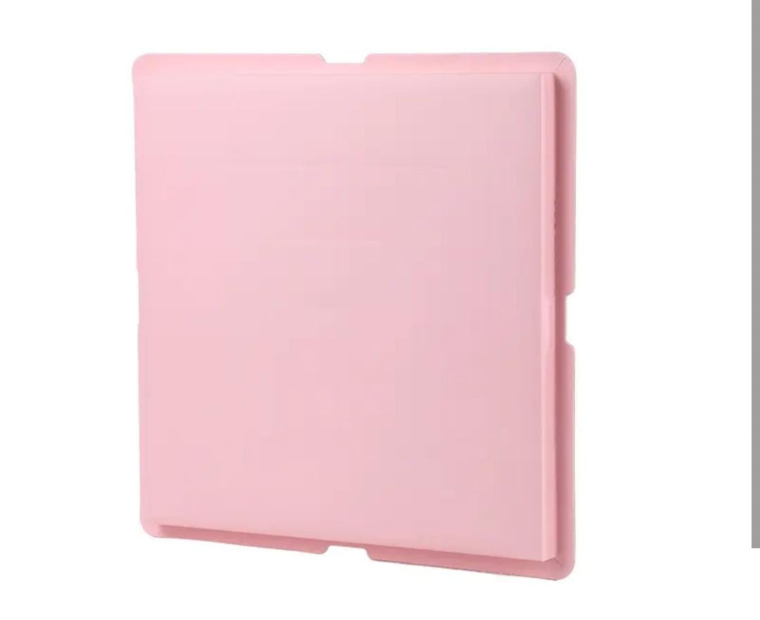 27x26x21 Square Plastic Cake Board 0675- Scratched/Scuffed
