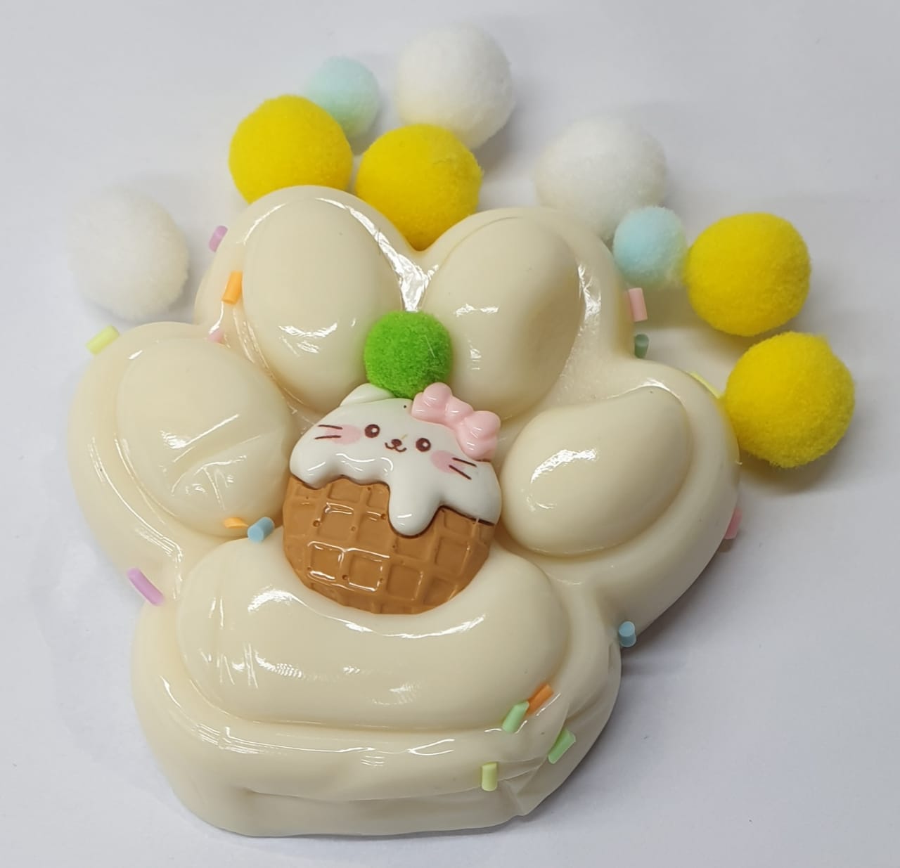 1pc Squishie Toy 7.5x7x2cm